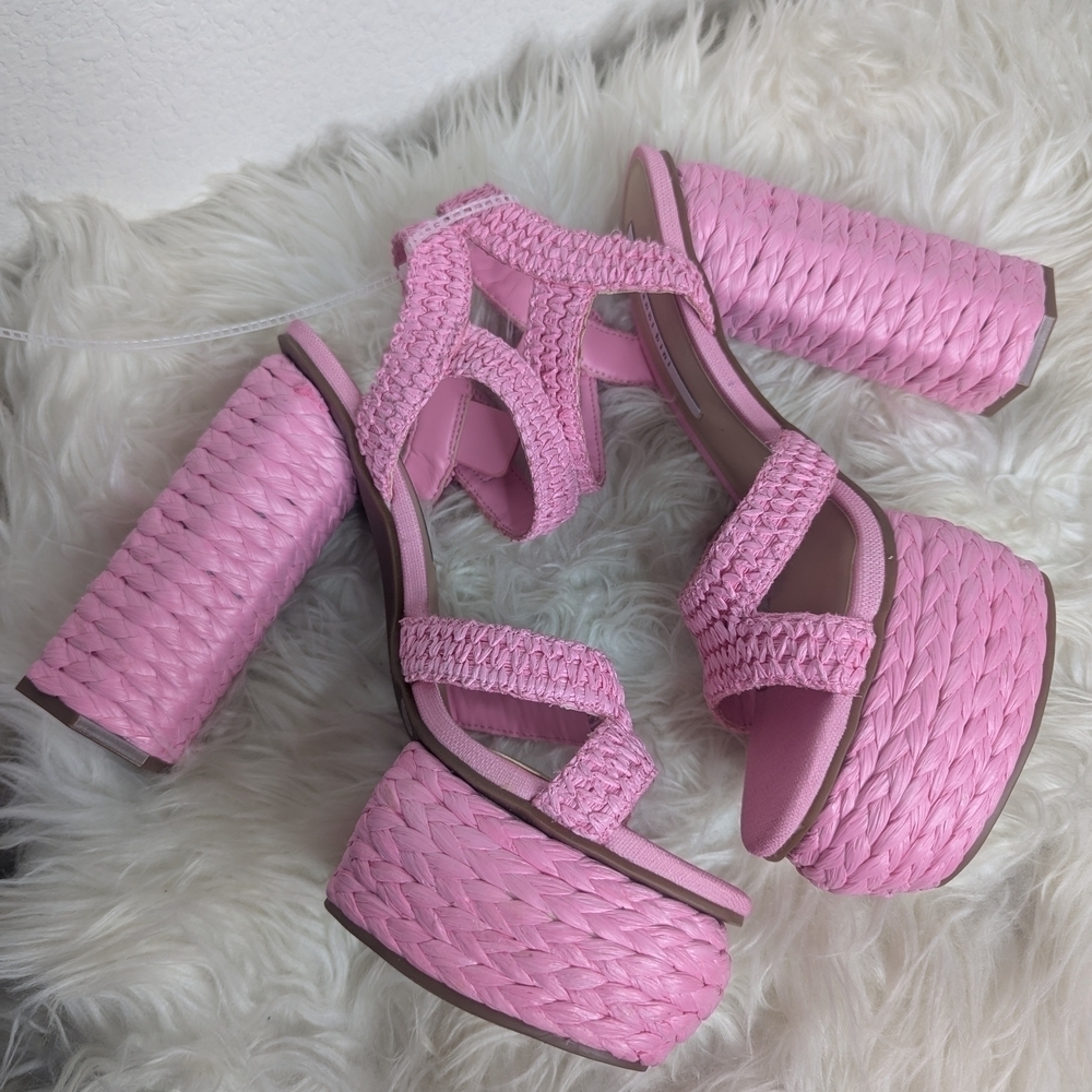 Gianni Bini Stylish Pink Platform Sandals - Picture 11 of 14